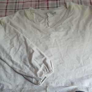 True craft long sleeve V neck shirt